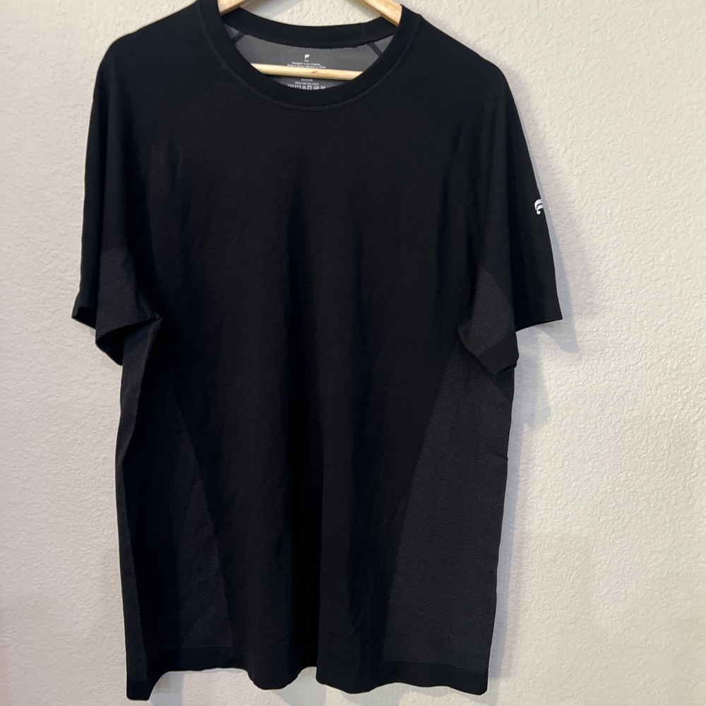 Fabletics The Training Day Tee in BLACK- SIZE XXL 46" Chest/30" Length NWOT